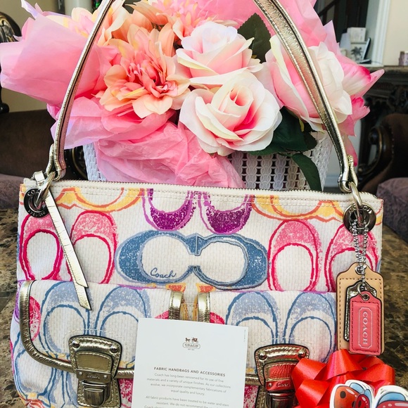 🔥HOST PICK🔥❣️COACH❣️Poppy Dream C Hippie crossbody bag❣️BRAND NEW WITH TAG❣️ - Picture 4 of 14